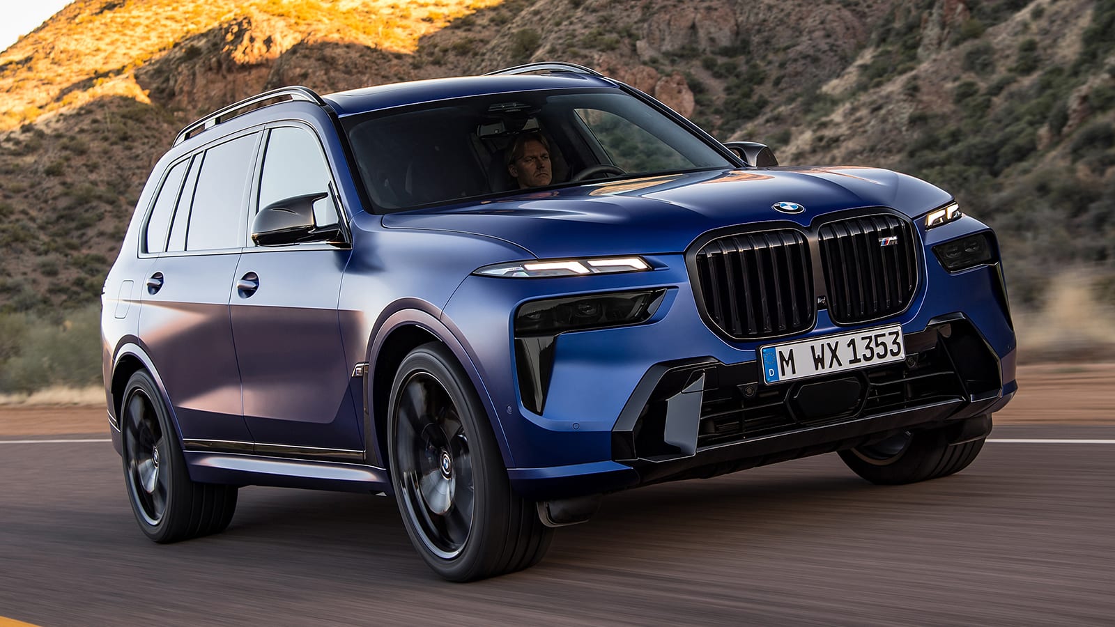 2023 BMW X7 M60i